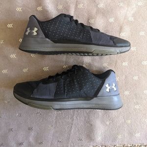 Women's under armour shoe